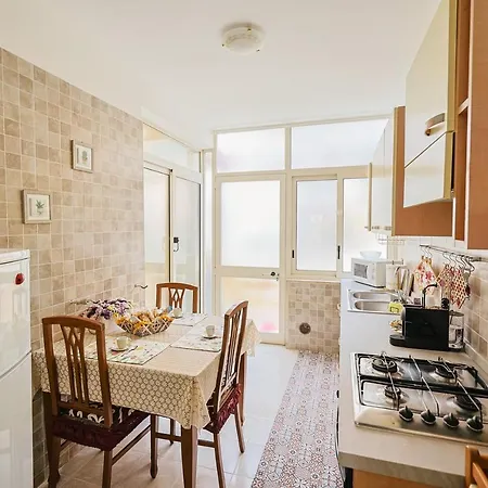 Casa vacanze Le Rose Di Lena *